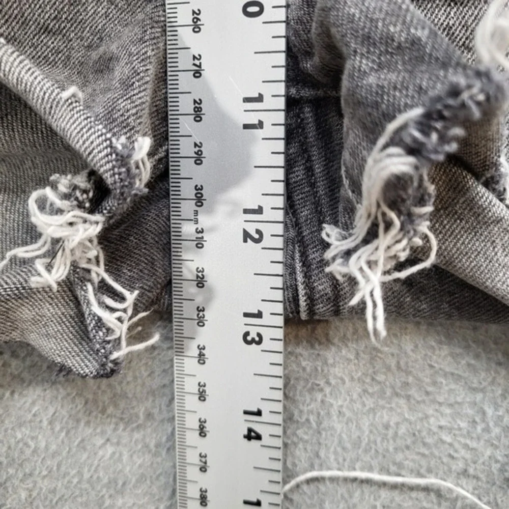 Levis *previous our